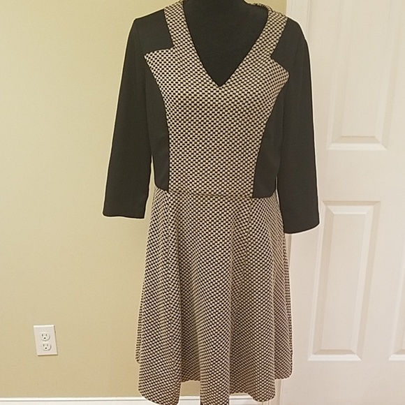 London Times Dresses & Skirts - London Times    Final price